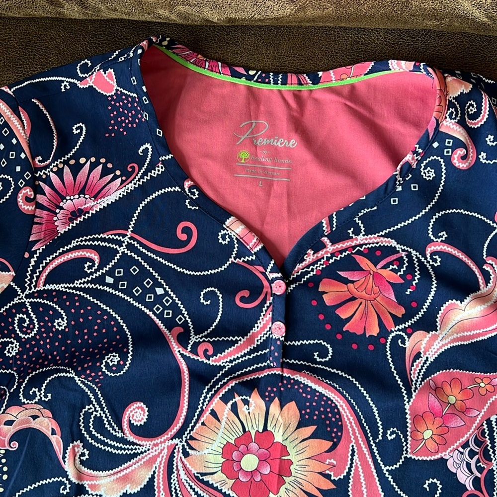 Healing hand scrub top